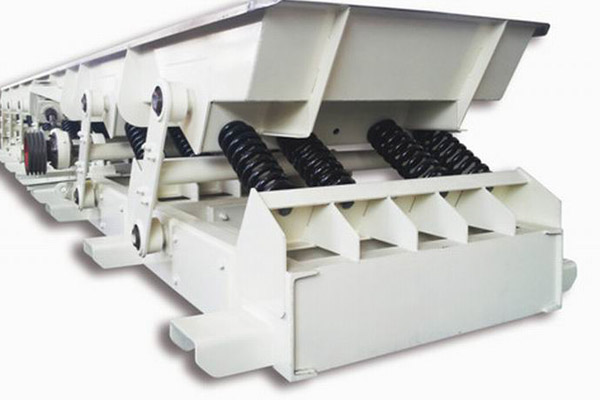 連桿振動(dòng)輸送機(jī)（完全平衡式連桿振動(dòng)輸送機(jī)、彈性連桿式振動(dòng)輸送機(jī)）的優(yōu)勢(shì)特征