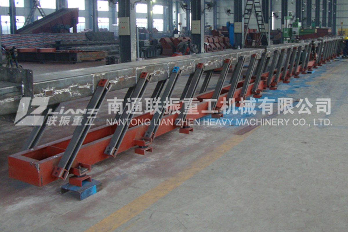 單質體連桿振動輸送機